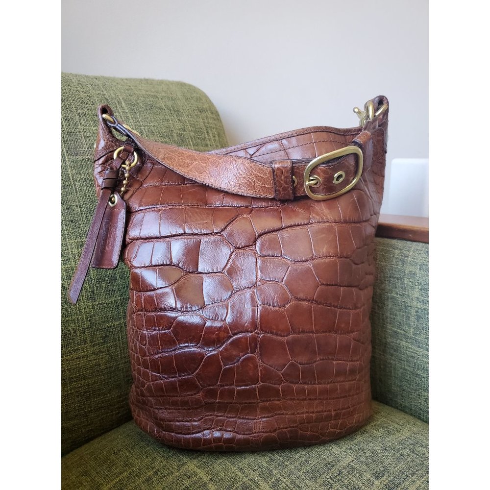 Collectible Coach GENIUNE alligator shoulder bag